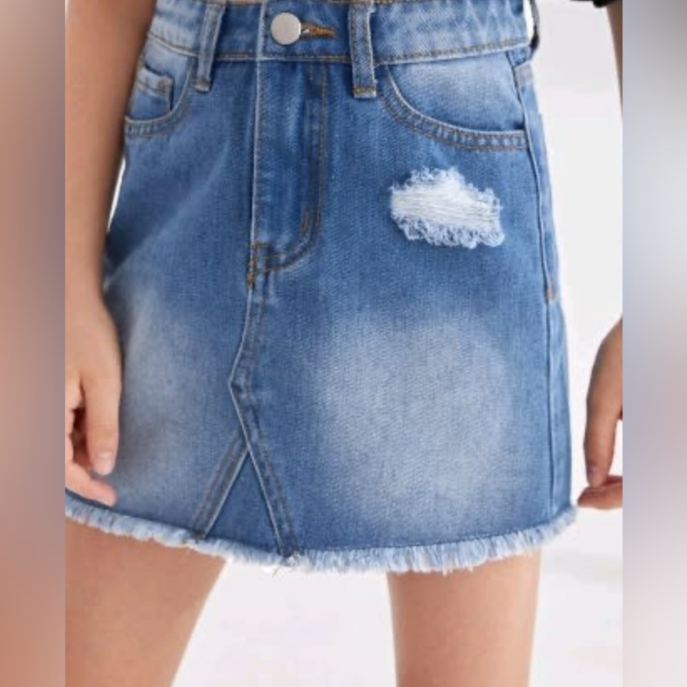 3/$10 Cat & Jack Distressed Blue Denim Skirt